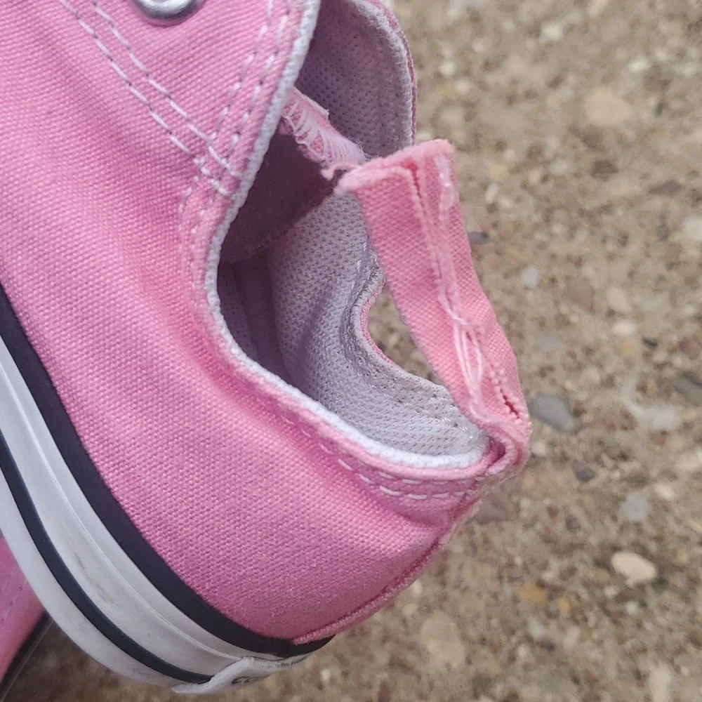 Converse Chuck Taylor All Star Pink Two Strap Sneakers Toddler 9